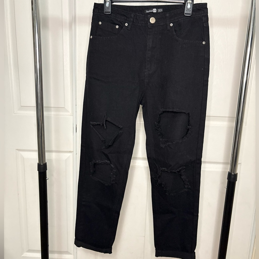 boohoo black ripped jeans